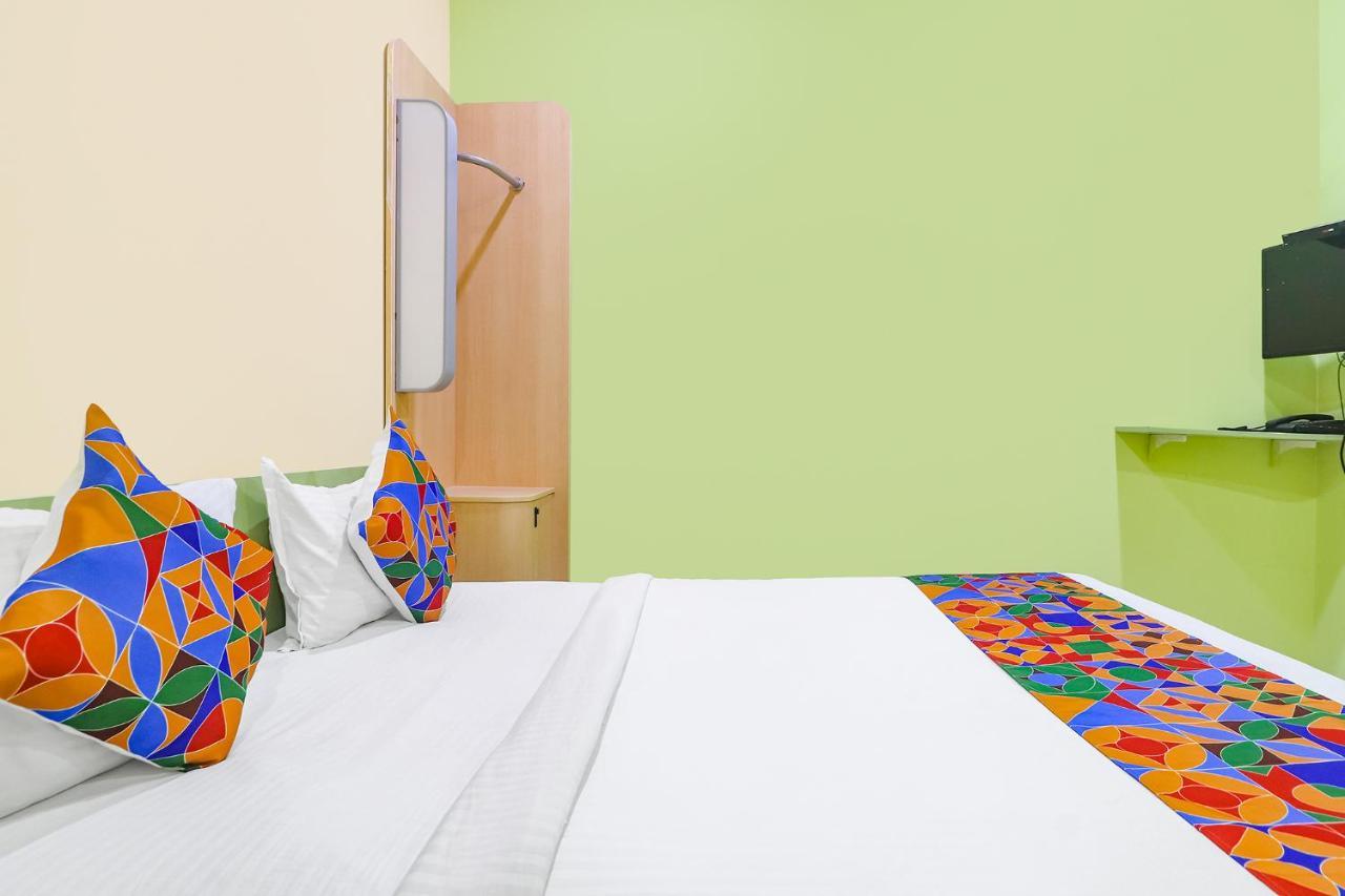 Fabexpress Airport Stay Inn - Nr Hyderabad International Airport, Shamshabad Exterior photo