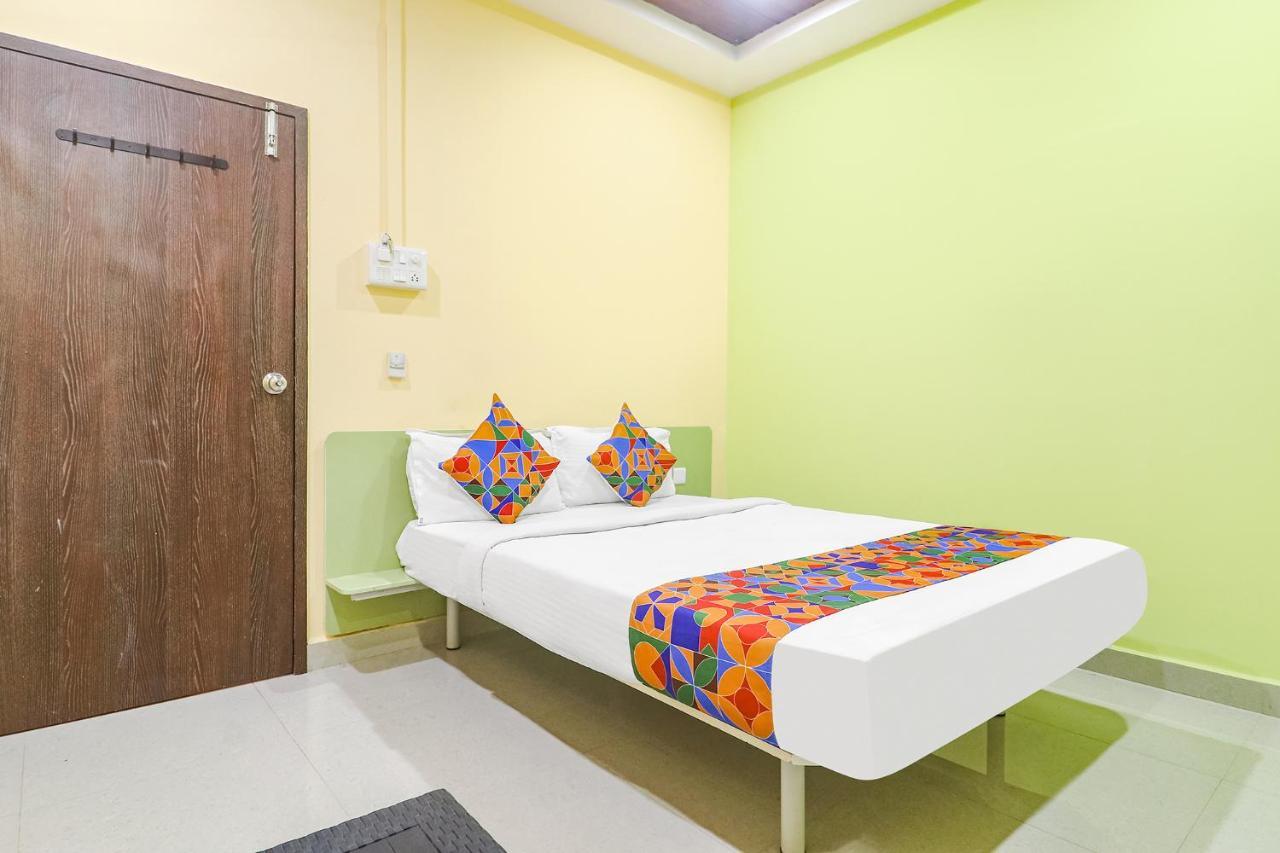 Fabexpress Airport Stay Inn - Nr Hyderabad International Airport, Shamshabad Exterior photo